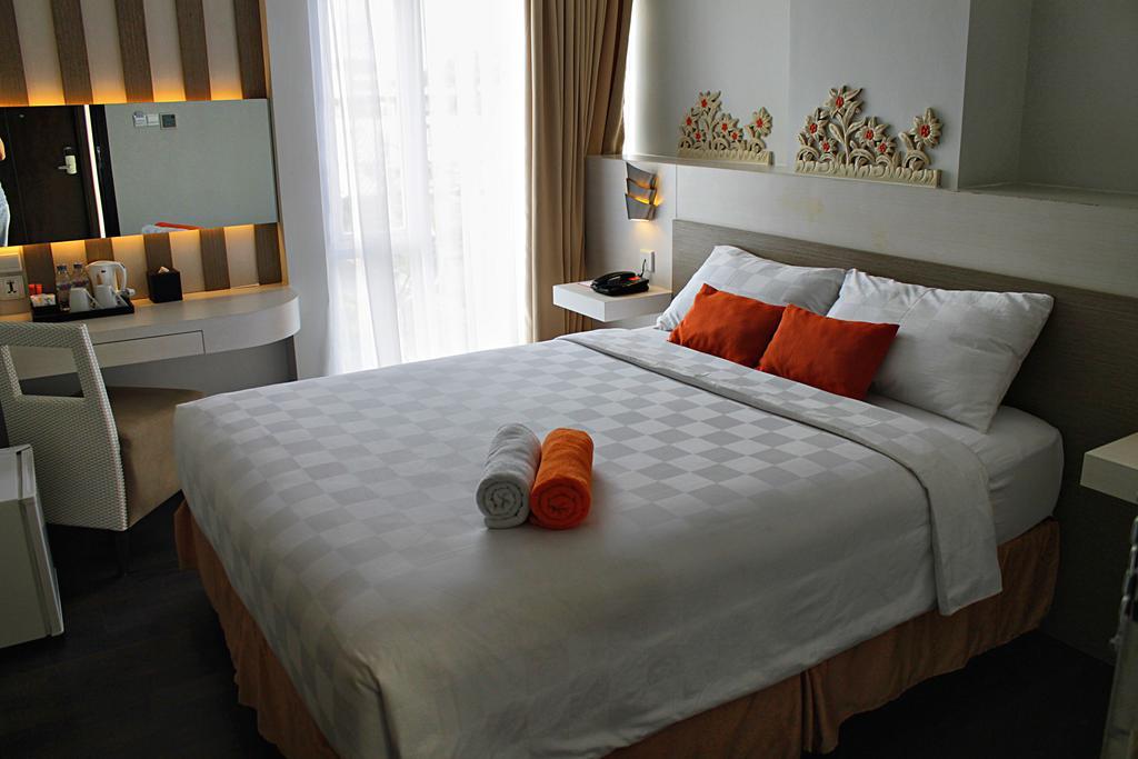 The Edelweiss Hotel ยอกยาการ์ตา ภายนอก รูปภาพ