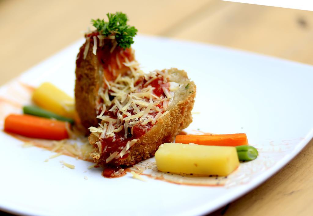 The Edelweiss Hotel ยอกยาการ์ตา ภายนอก รูปภาพ