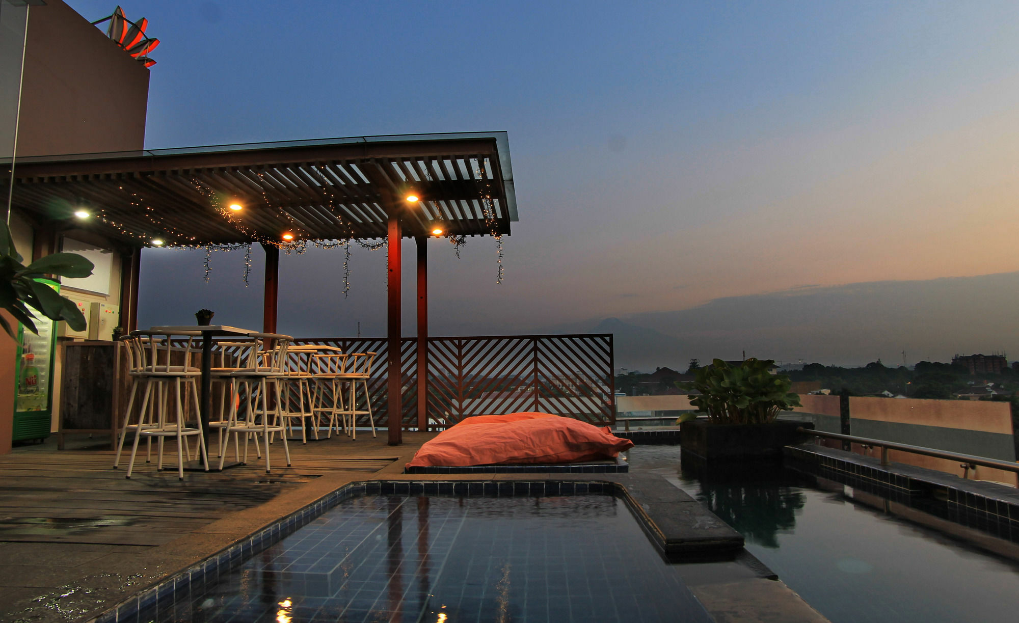 The Edelweiss Hotel ยอกยาการ์ตา ภายนอก รูปภาพ