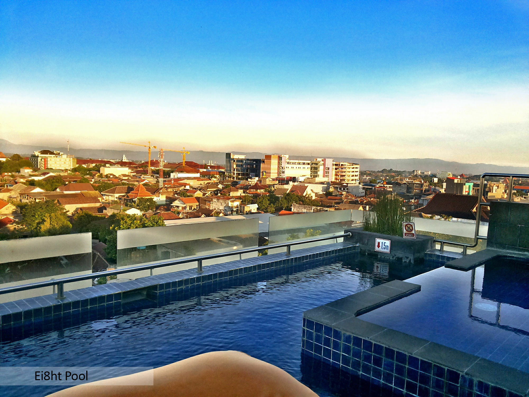 The Edelweiss Hotel ยอกยาการ์ตา ภายนอก รูปภาพ